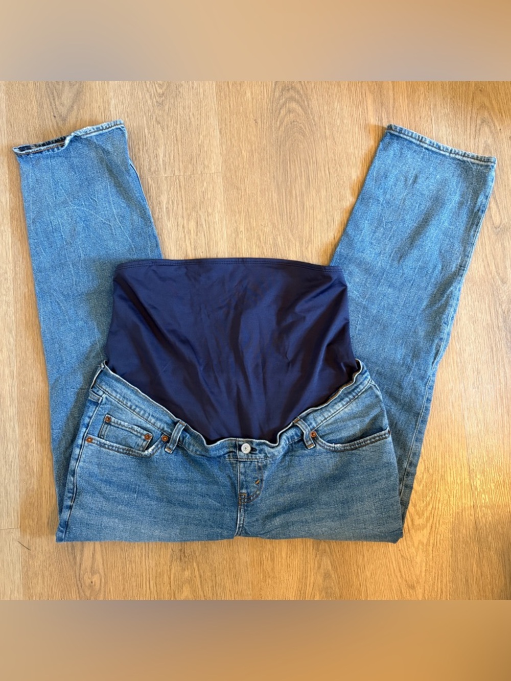 Abercrombie and Fitch 90s Straight Maternity Jeans